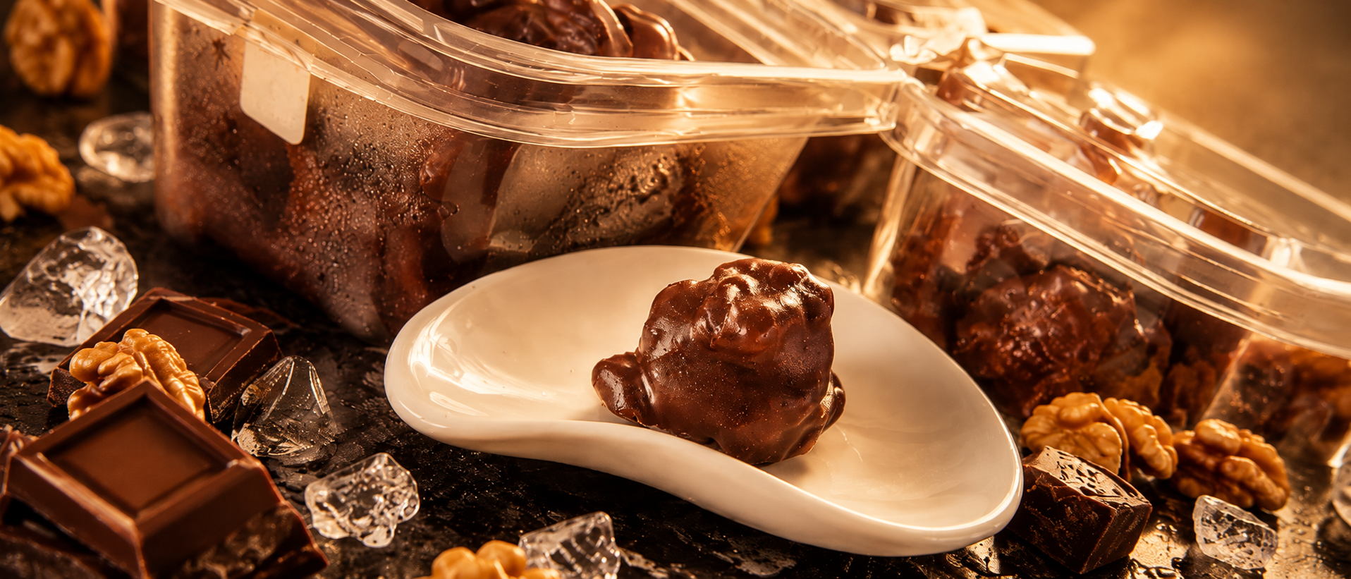 CHOCONUEZ en una escena cálida de producto